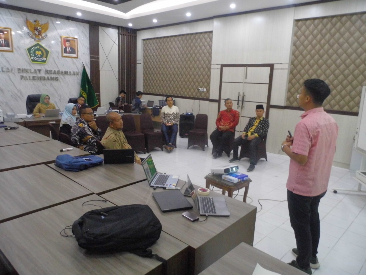 4 Widyaiswara BDK Palembang Ikuti Asesmen Kompetensi Fasilitator MB