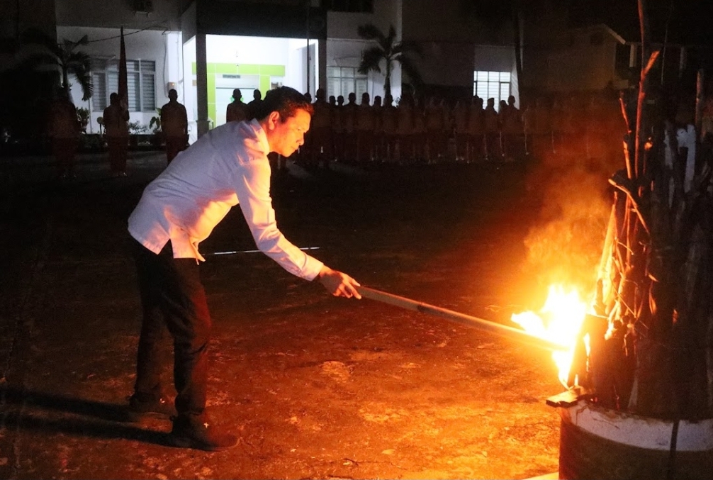 Bela Negara, Penciuman Bendera Merah Putih Simbol Semangat Patriotisme