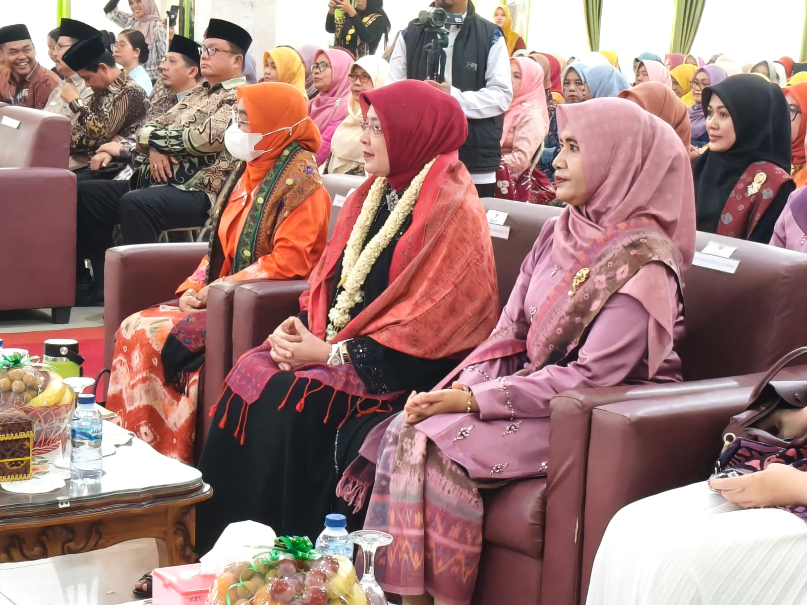Penasehat DWP Kemenag RI Beri Pembinaan Kepada Anggota DWP Sumsel