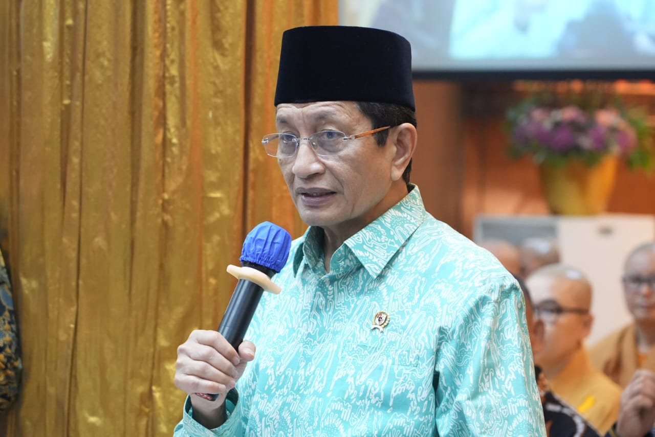Menag Nasaruddin Umar: Waisak Momentum Menanamkan Kebajikan dan Wujudkan Perdamaian Dunia