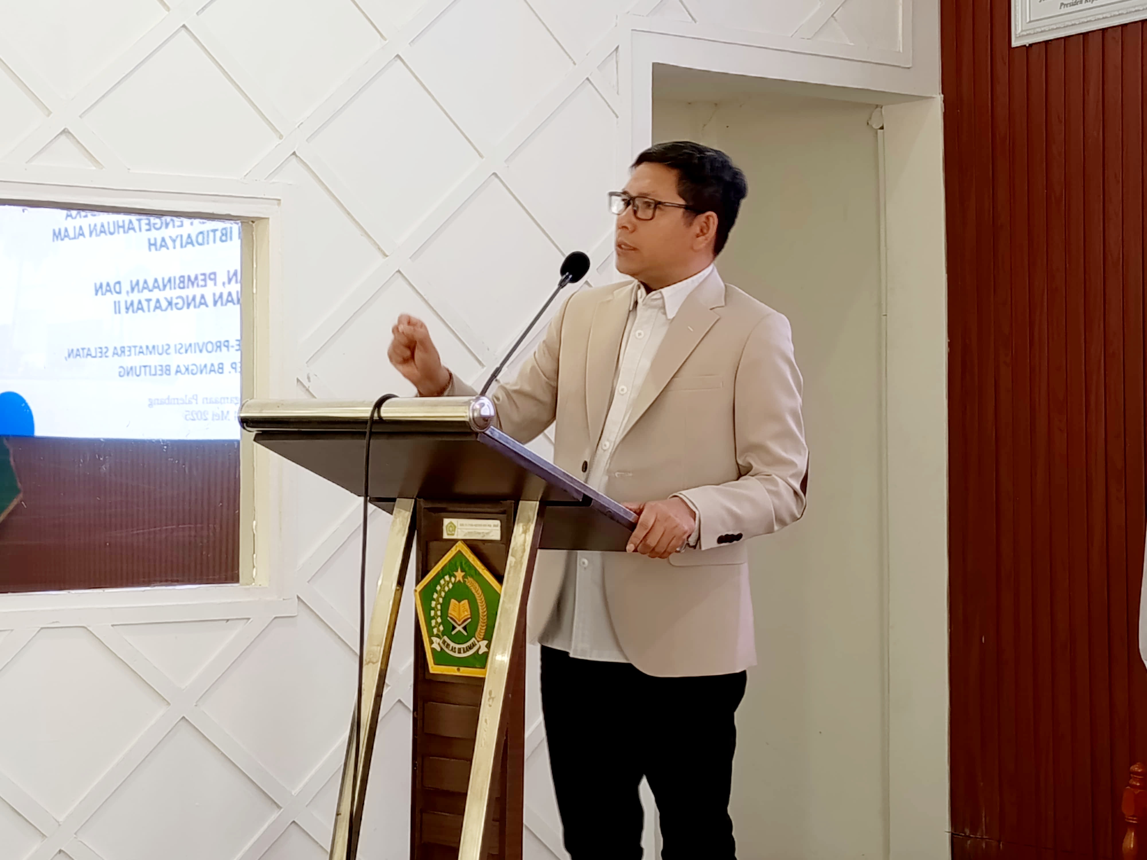 Ilmu Bermanfaat Adalah Ilmu yang Diimplementasikan dalam Kehidupann