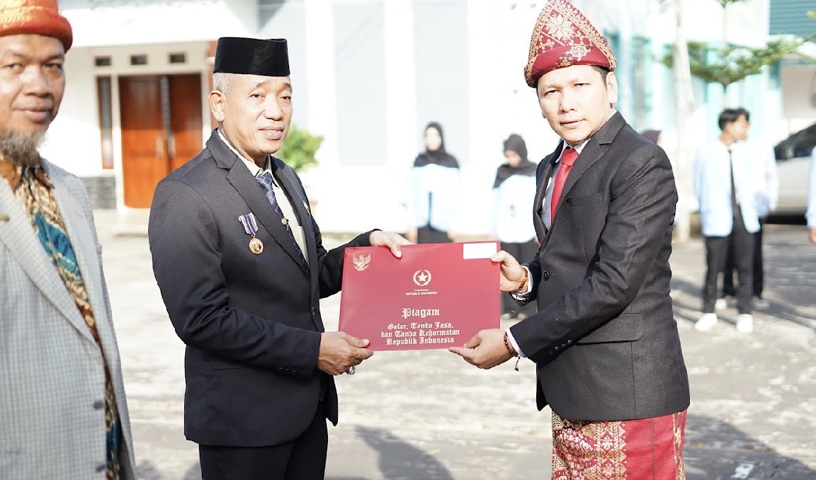 Penyerahan Satyalancana Bukti Nyata Pengabdian pada Negara dan Bangsa