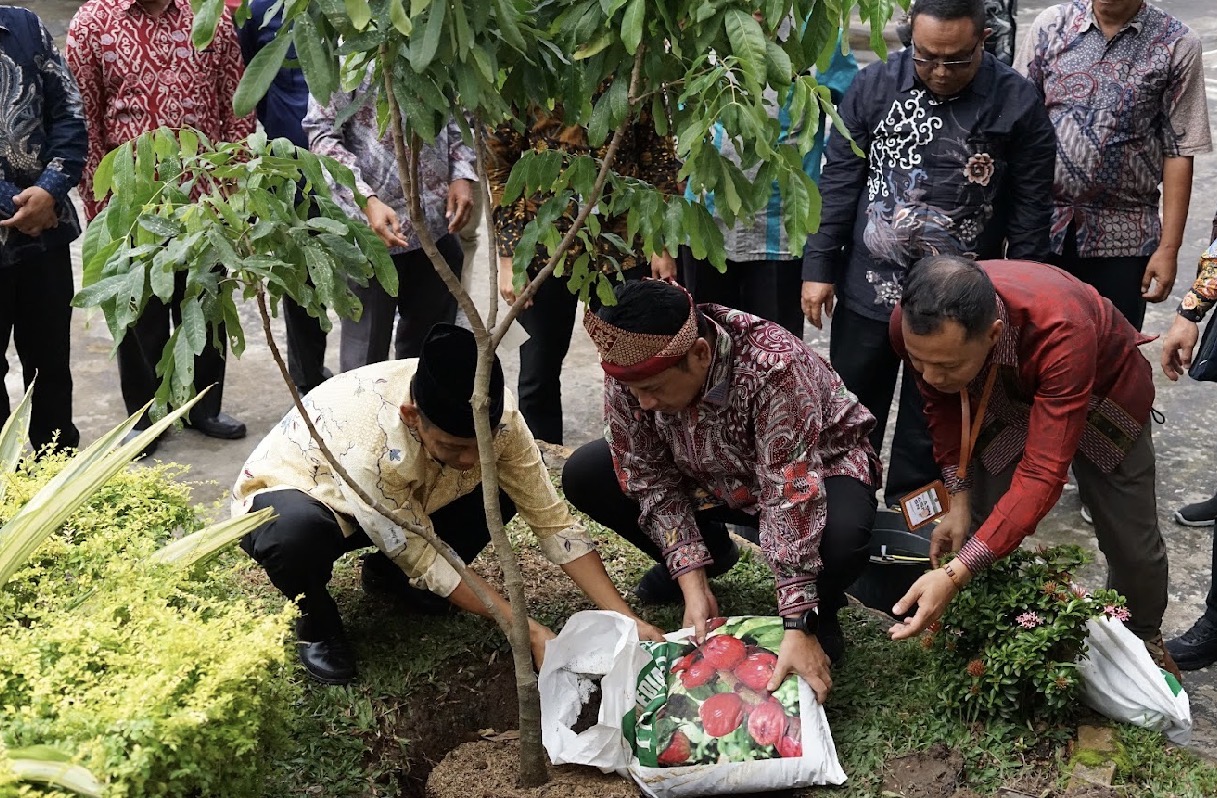 Ekoteologi dalam Aksi Nyata di BDK Palembang