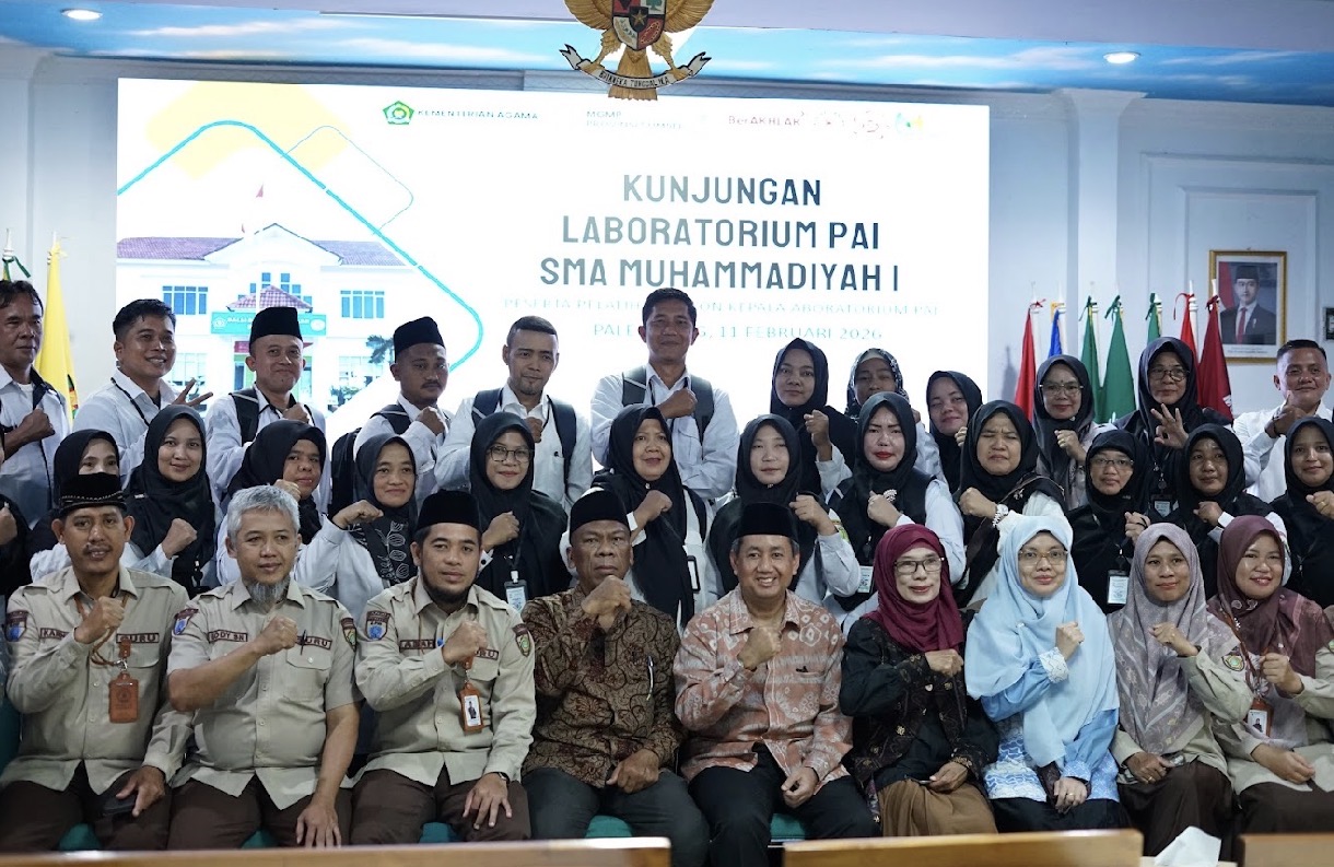 Antusiasme Guru PAI dalam Kunjungan Laboratorium SMA Muhammadiyah I Palembang